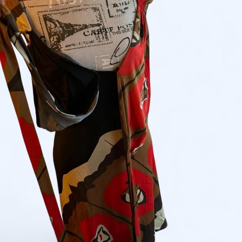 Issa London designer 100% Silk Red, Brown & Black Wrap Midi Dress - Picture 2 of 7